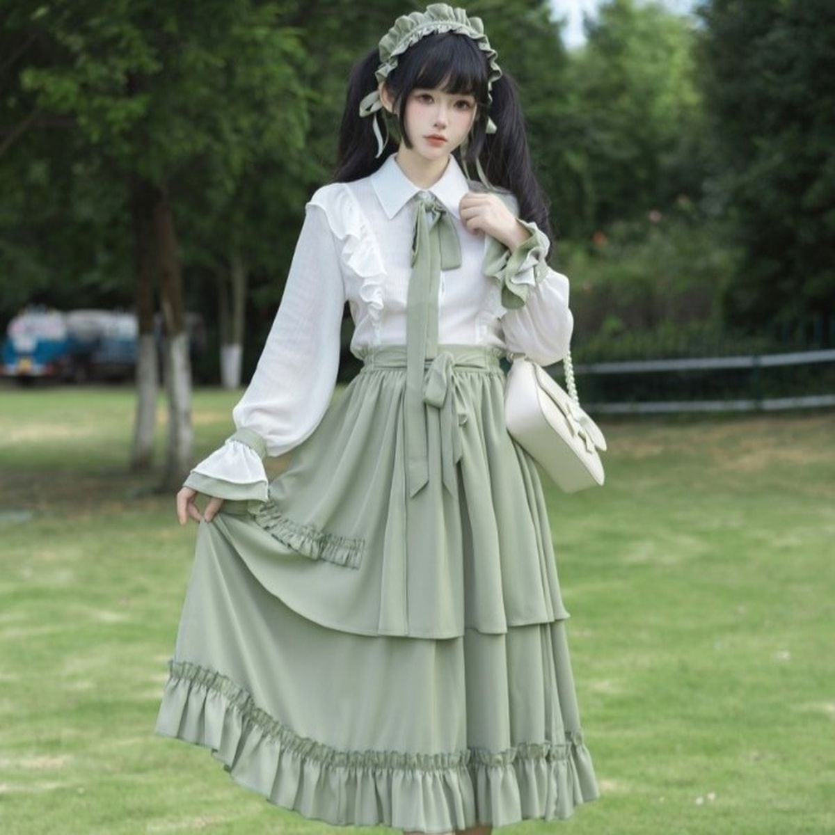 Sophisticated Green Long Skirt Outfit