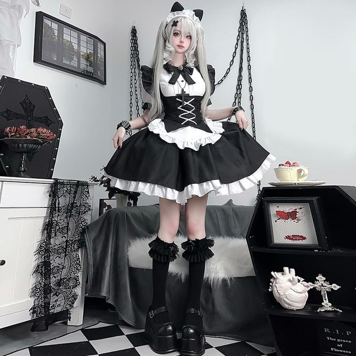 Gothic Lace-Up Frill Maid Dress