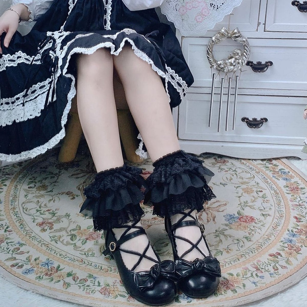 Gothic Ruffle Cuff Ankle Socks