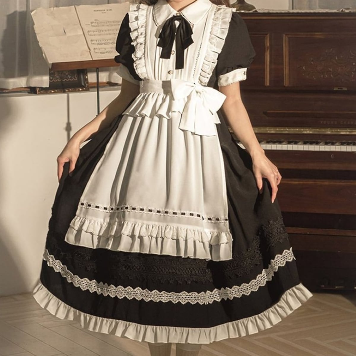 Victorian-Style Long Maid Outfit