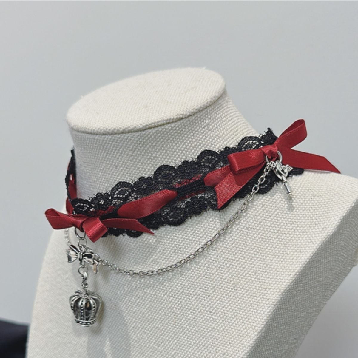 Crown Charm Ribbon Choker