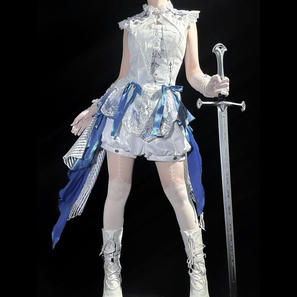 Elegant Sleeveless Blue Prince Ensemble