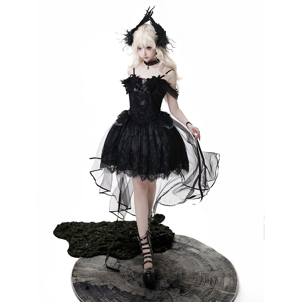 Elegant Gothic Lace Off-Shoulder Ensemble