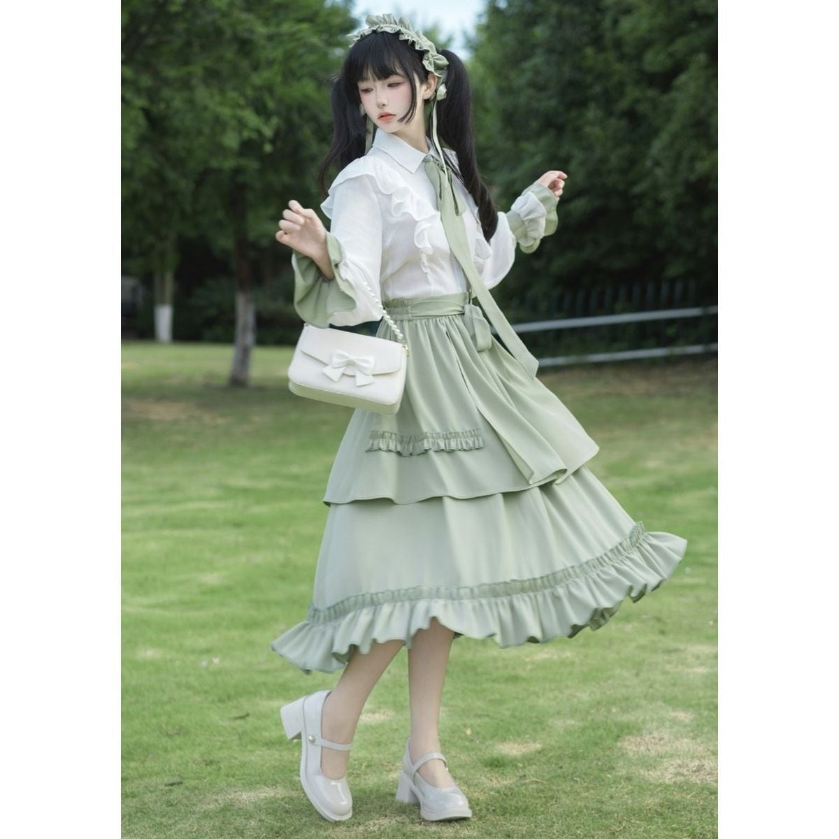 Sophisticated Green Long Skirt Outfit