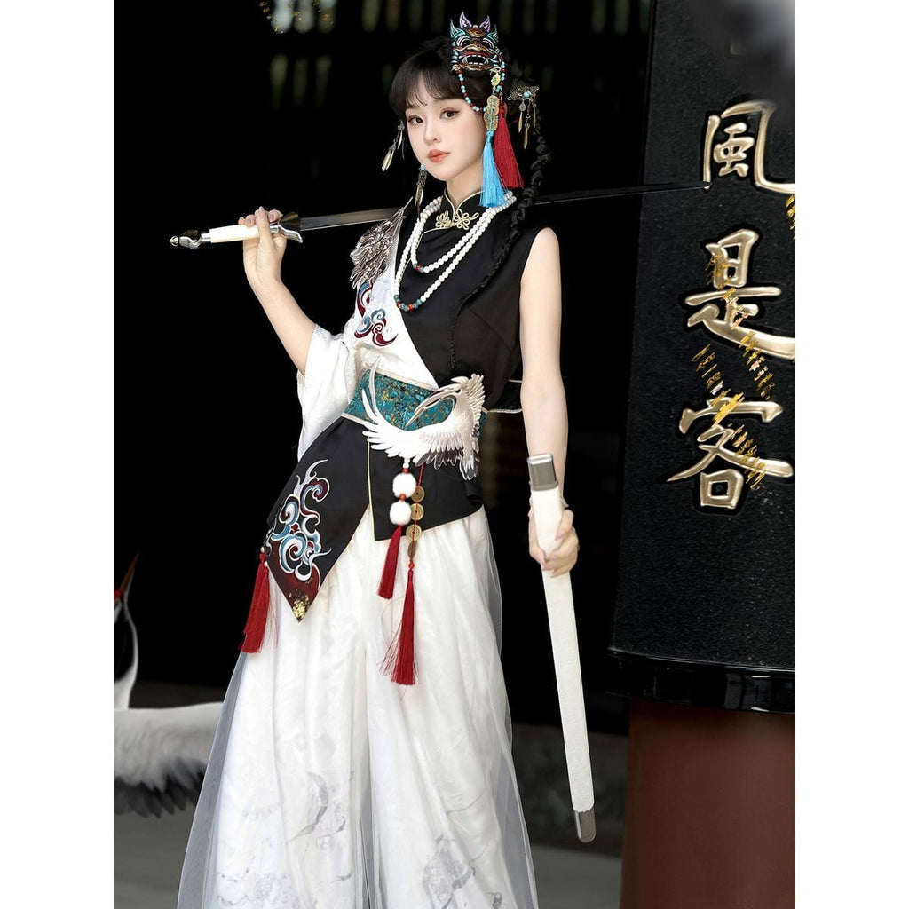 Asymmetrical Oriental-Inspired Set