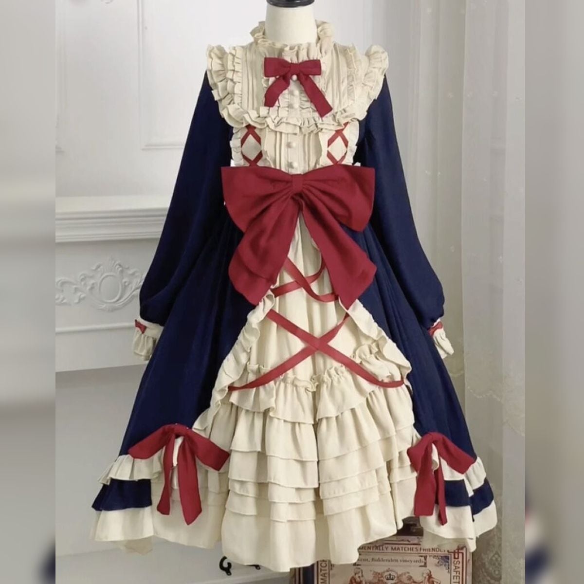 Elegant Snow White Ruffled Dress
