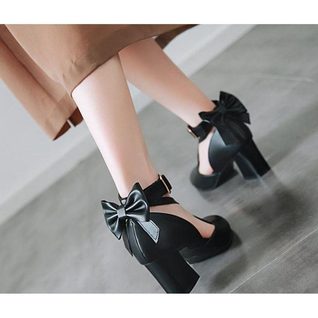 Back Ribbon Cross-Strap Pumps