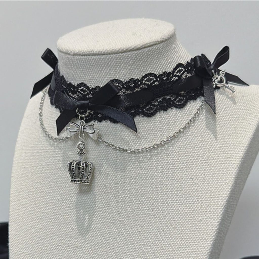 Crown Charm Ribbon Choker