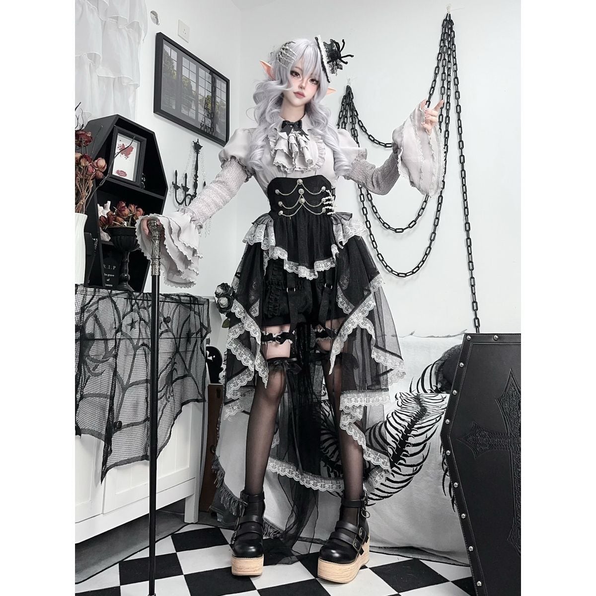 Elegant Gothic Lace Sleeve Ensemble