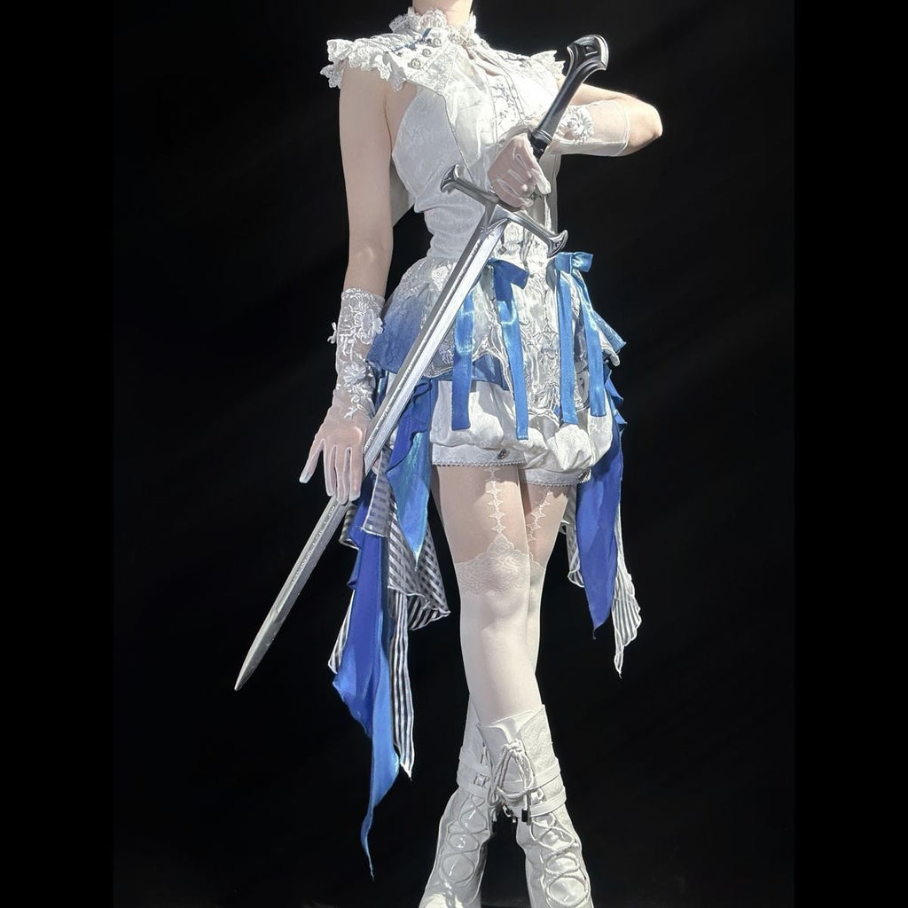 Elegant Sleeveless Blue Prince Ensemble