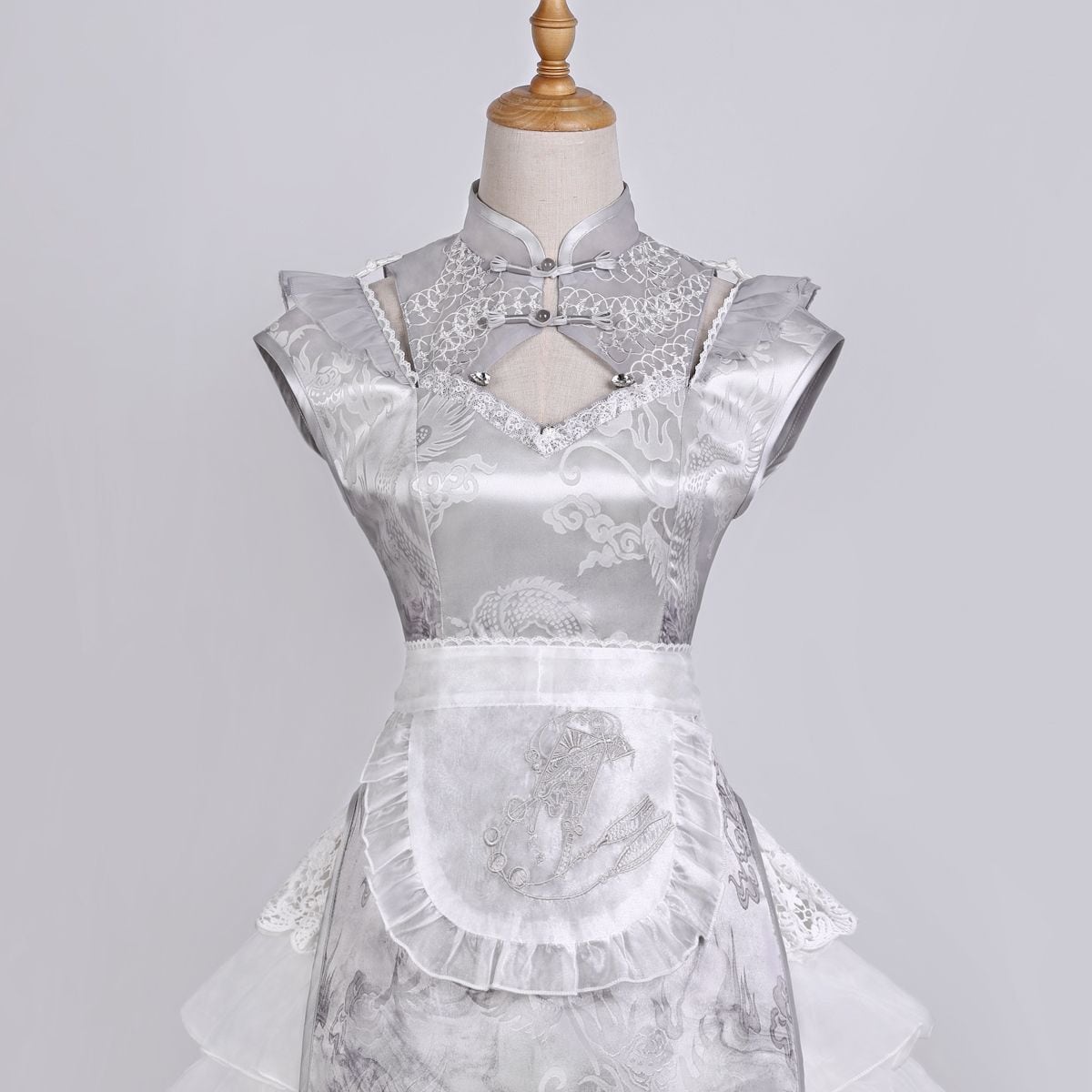 Luxe Silver Oriental Maid Ensemble