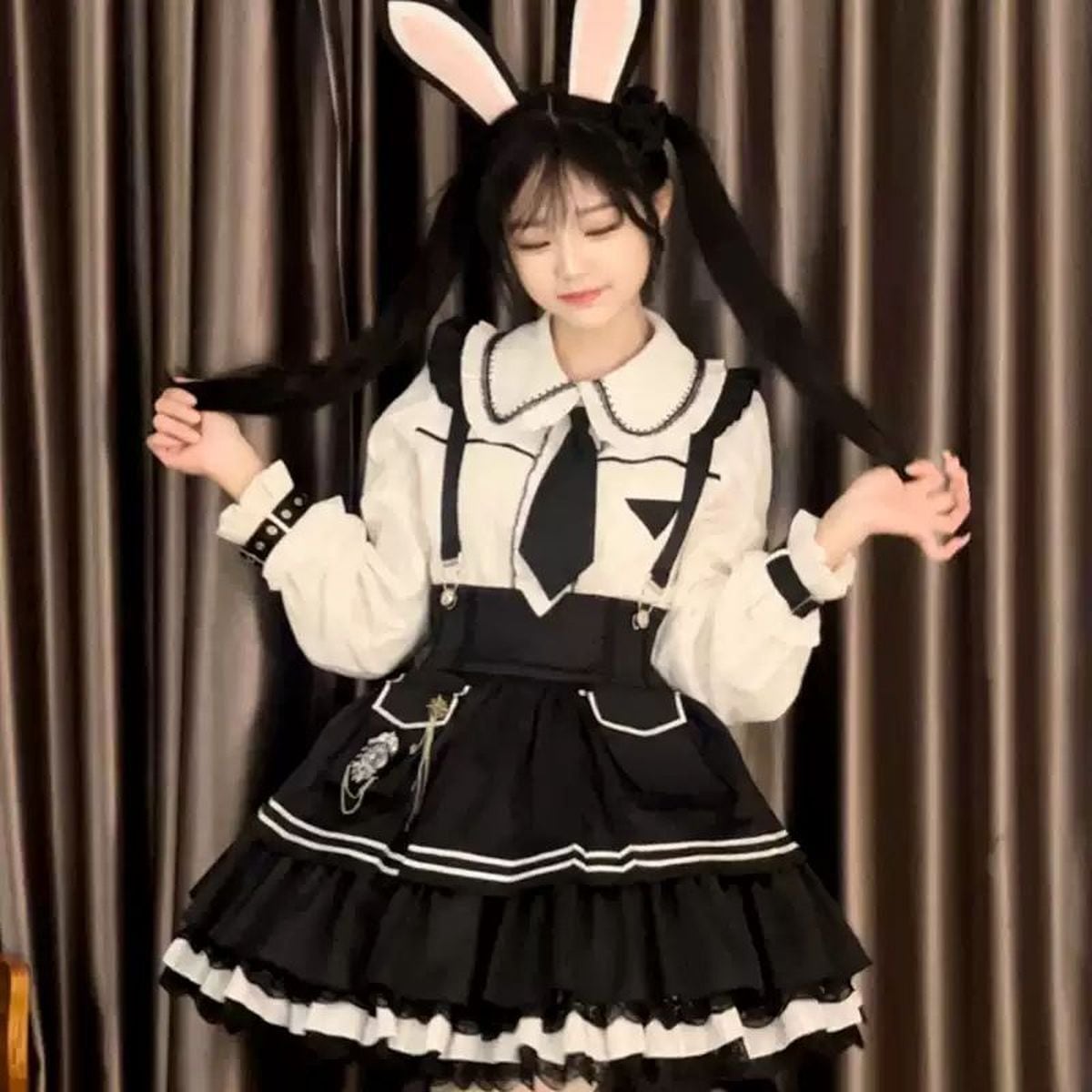 Cute Ruffle Jumper Skirt Outfit