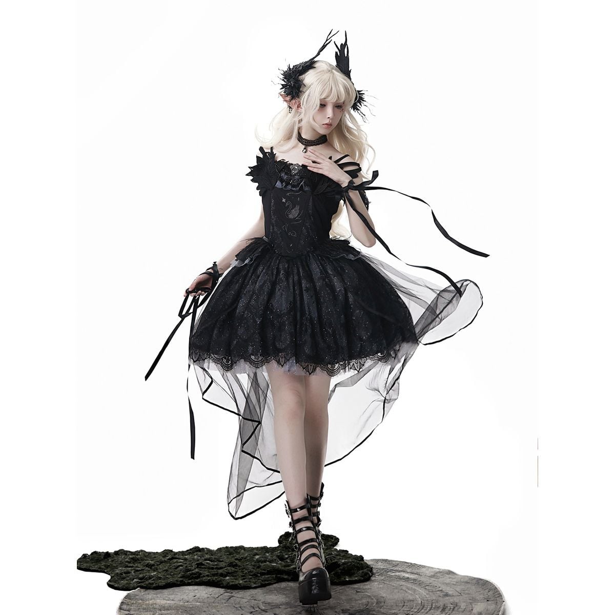 Elegant Gothic Lace Off-Shoulder Ensemble