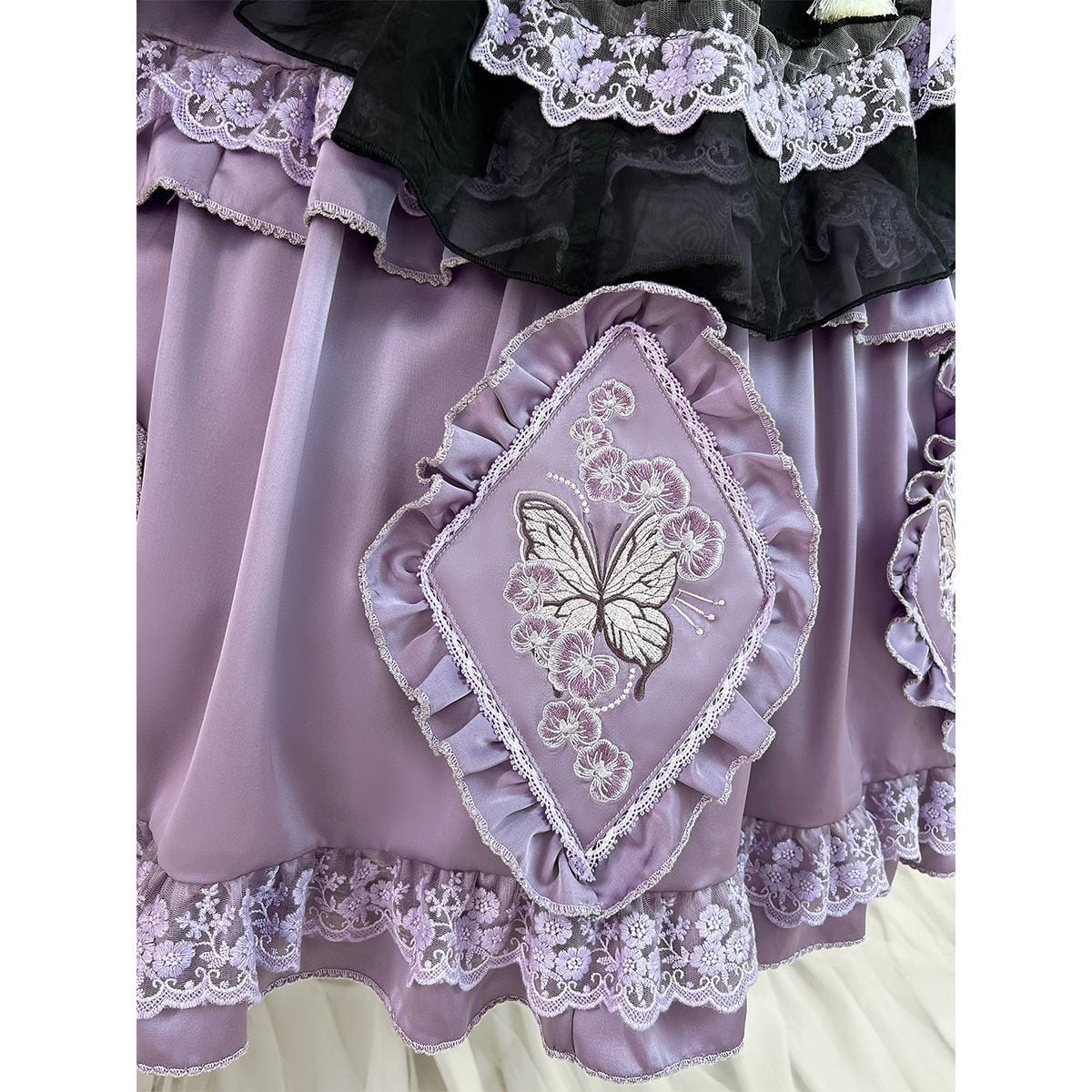 Lavender & Noir Frill Ensemble