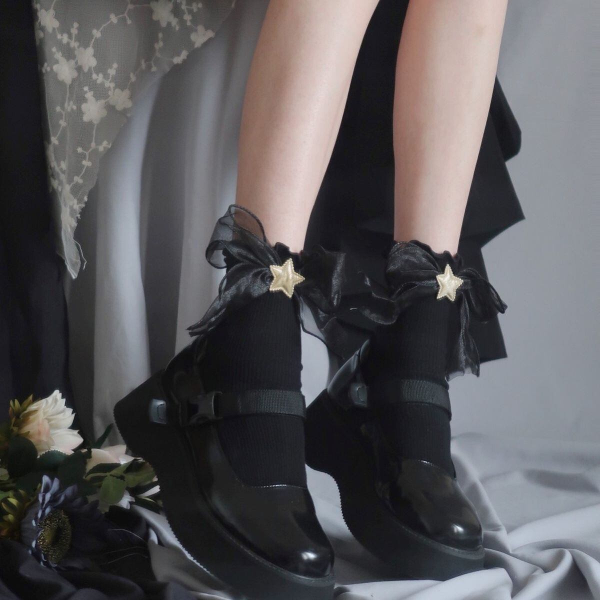 Frilled Star Pattern Ankle Socks