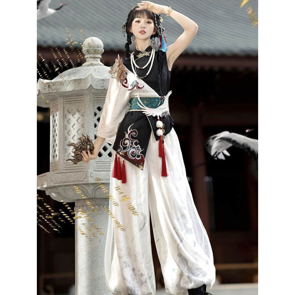 Asymmetrical Oriental-Inspired Set