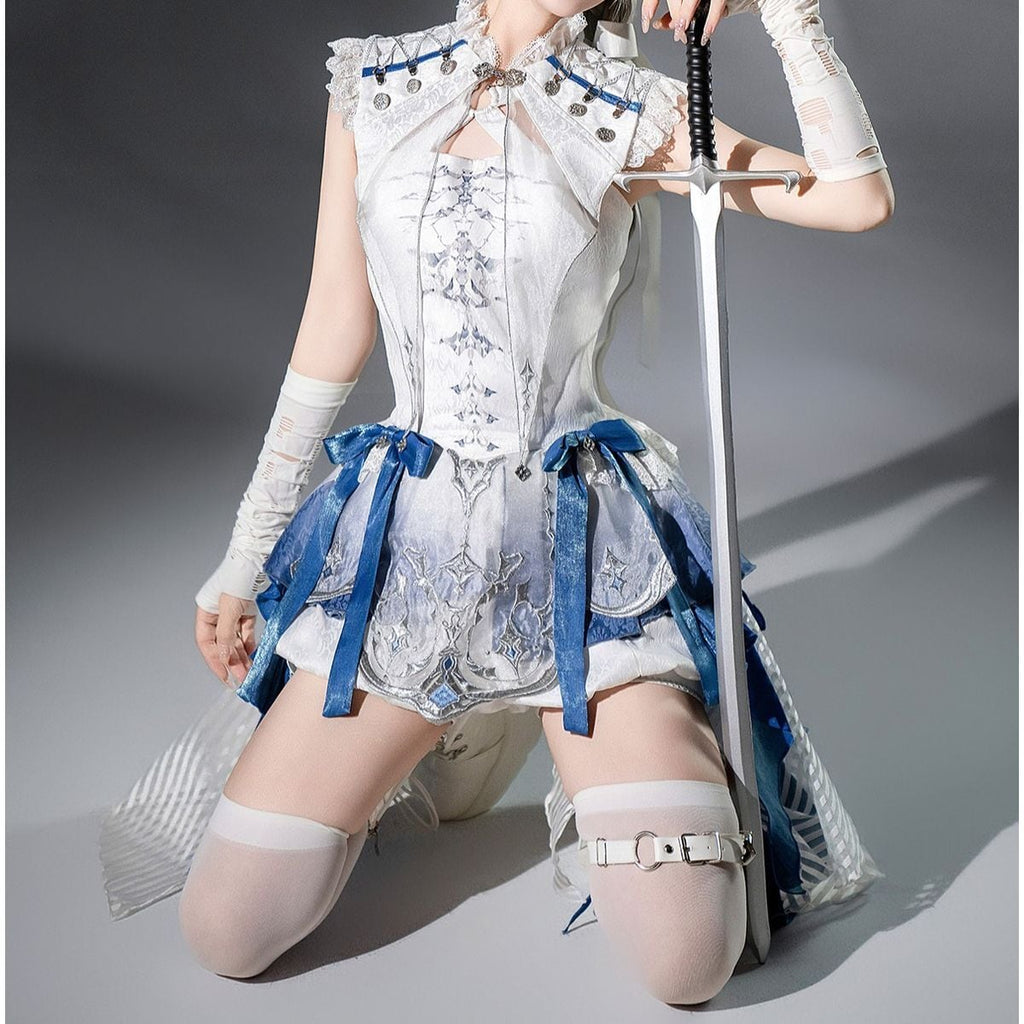 Elegant Sleeveless Blue Prince Ensemble