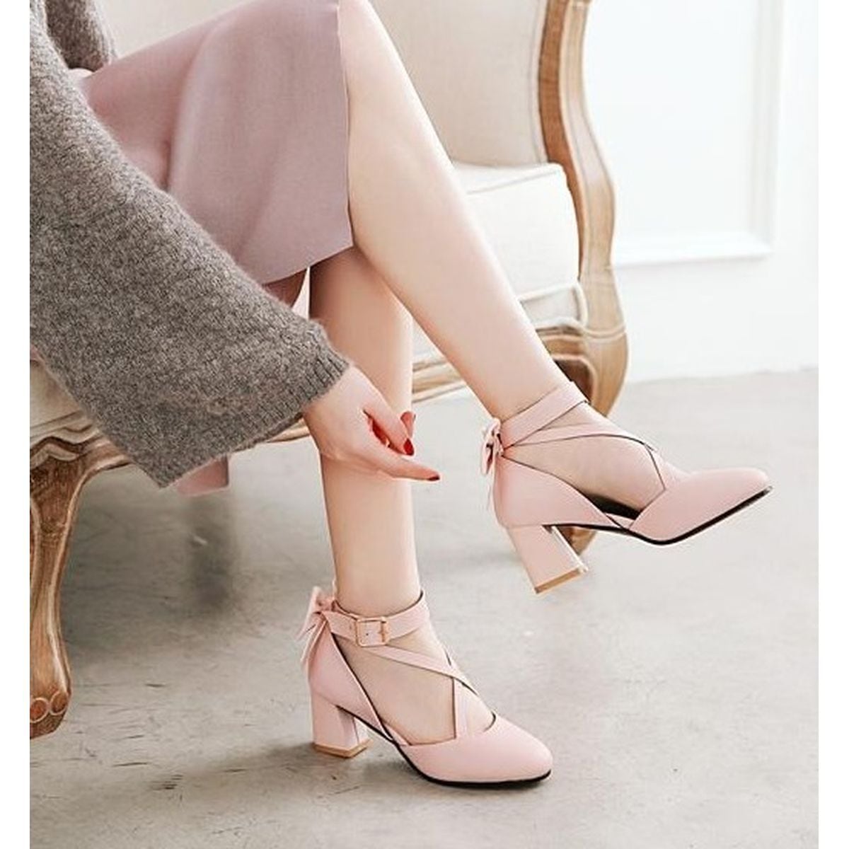 Back Ribbon Cross-Strap Pumps