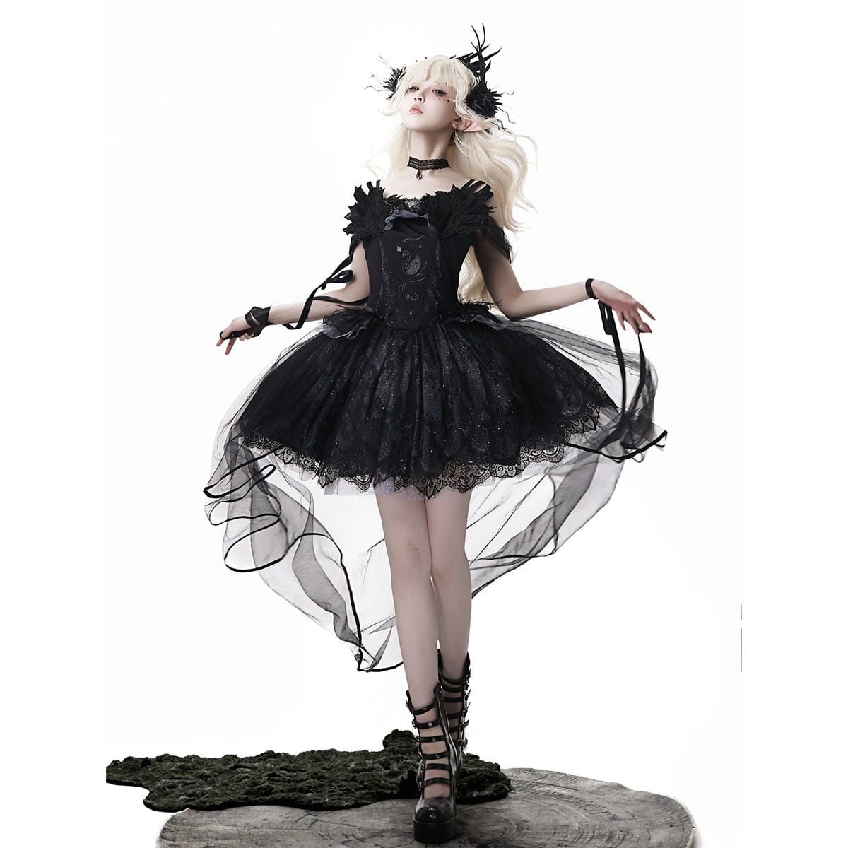 Elegant Gothic Lace Off-Shoulder Ensemble