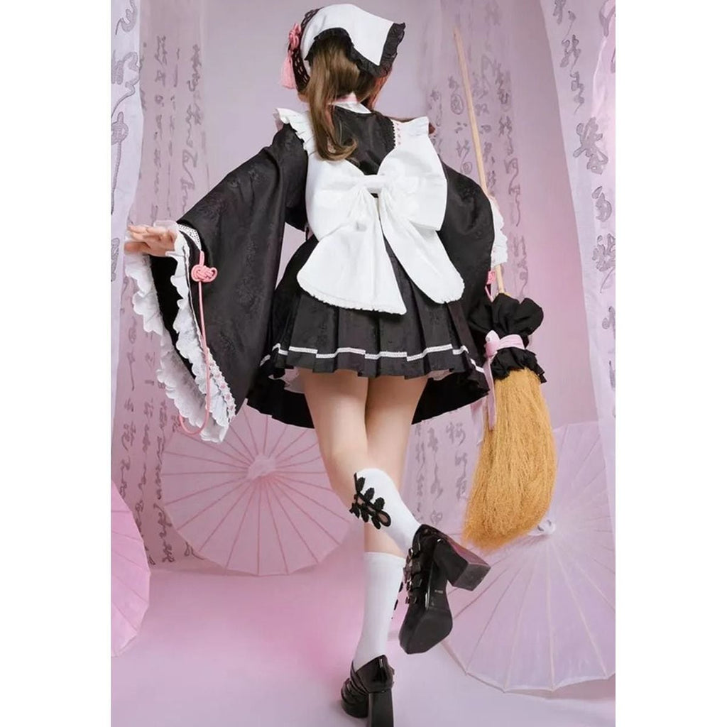 Japanese Lolita Maid Ensemble