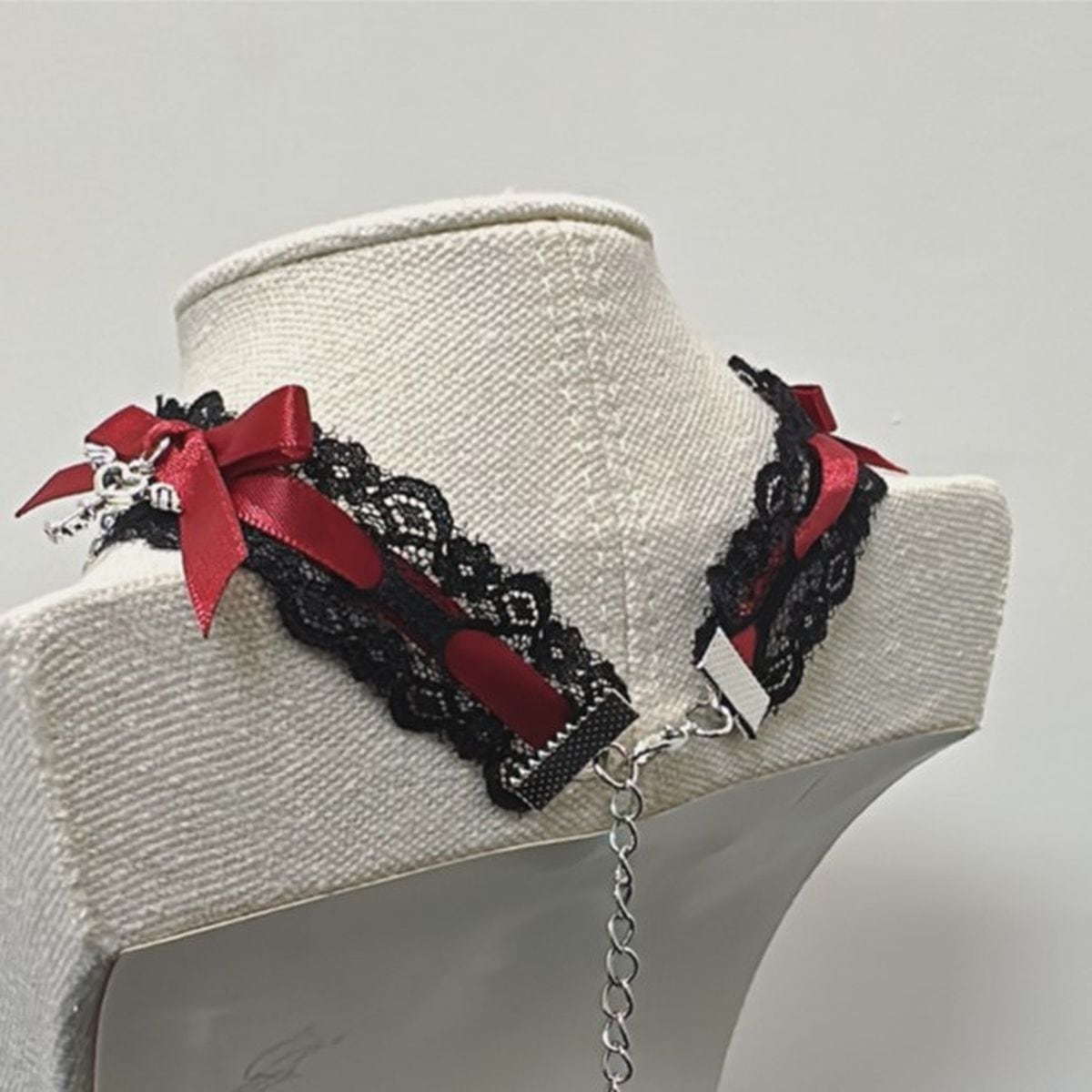Crown Charm Ribbon Choker