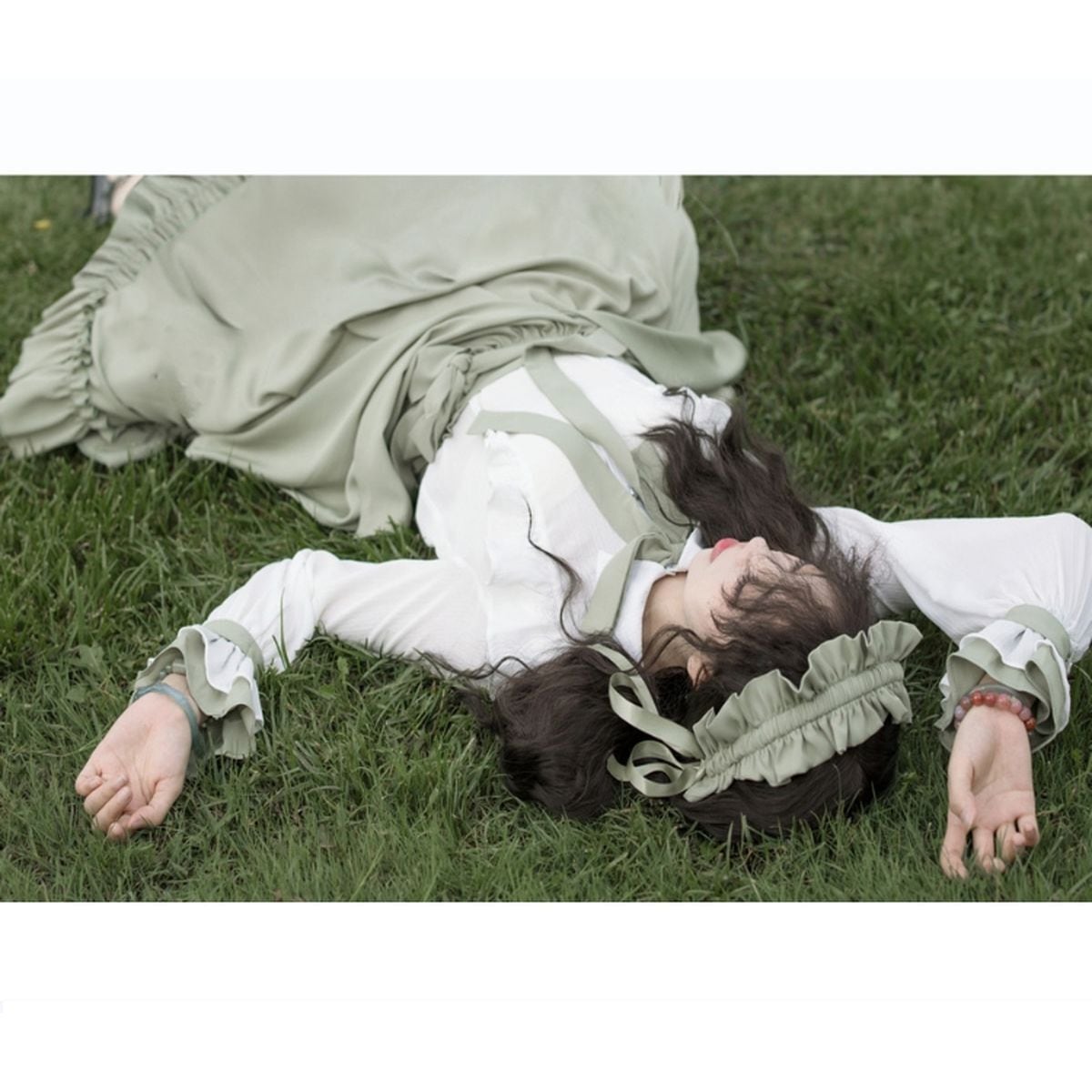 Sophisticated Green Long Skirt Outfit