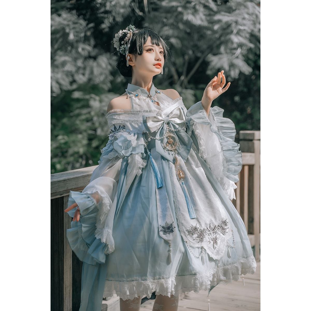 Whimsical China Blossom Set