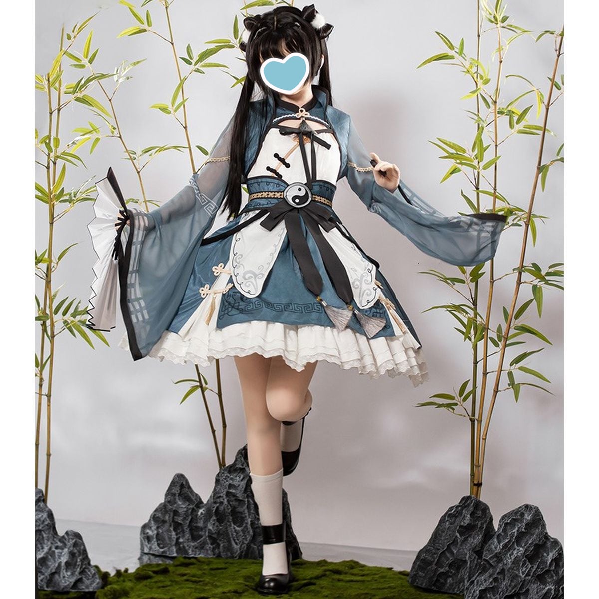 Elegant Eastern Fantasy Outfit